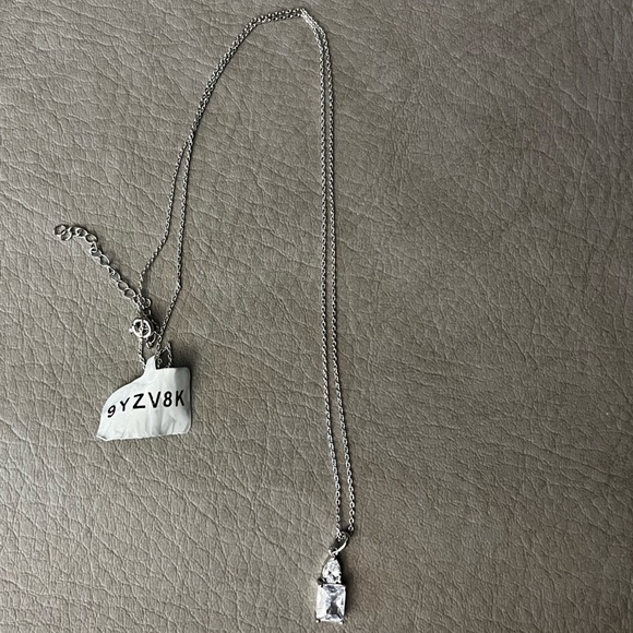 Charmed Aroma | Necklace - Picture 2 of 4